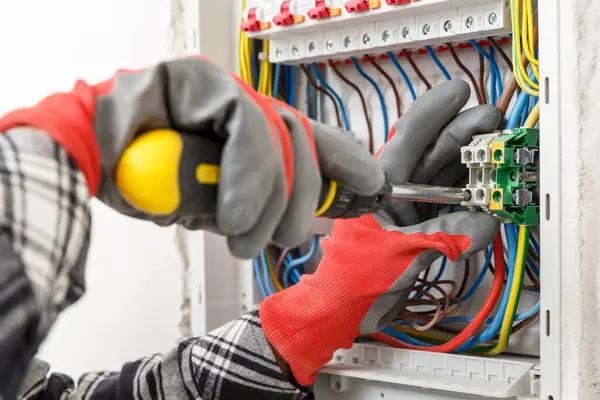 Affordable Electrical Services in Des Moines You Can Count On