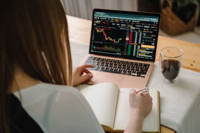Top 5 Trading Apps India with Fast Orders and Live Market Access