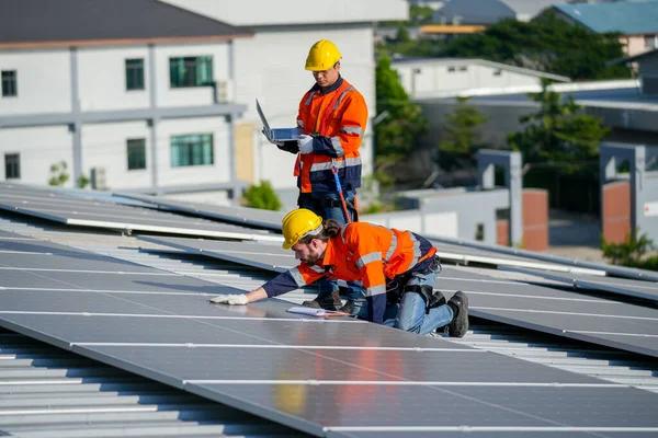 What to Expect During a Longview Roof Installation